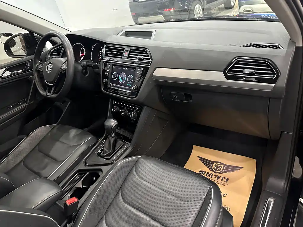 Volkswagen Tiguan L 2018 — фото 20