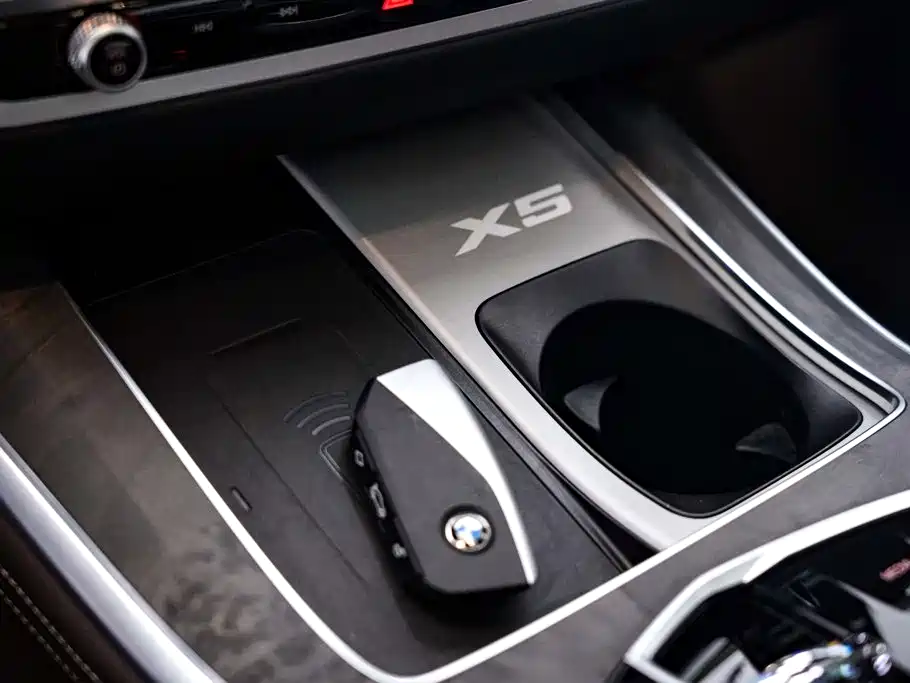 BMW X5 2025 — фото 23