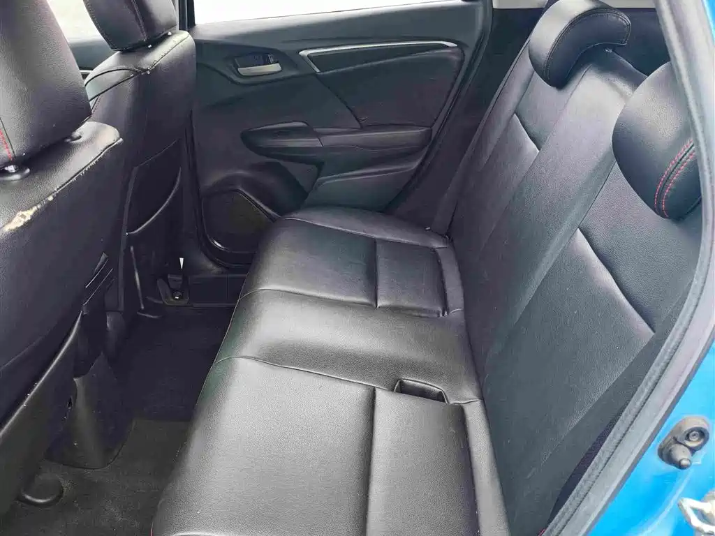 Honda Fit 2018 — фото 10