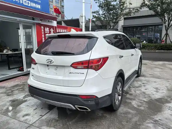 Hyundai Santa Fe 2016