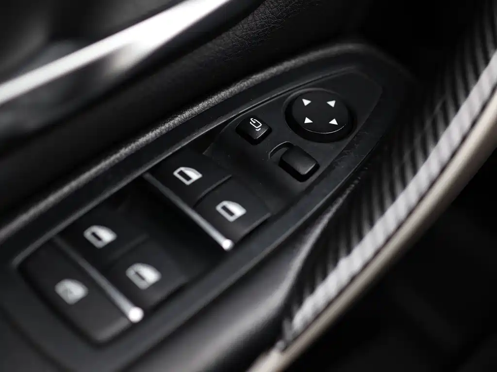 BMW 3 Series 2016 — фото 35