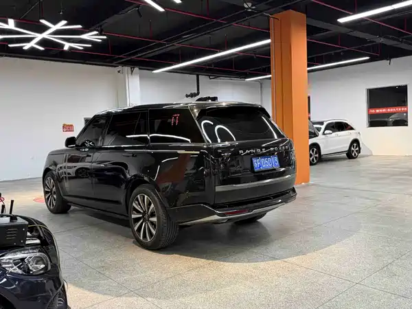 Land Rover Range Rover 2023