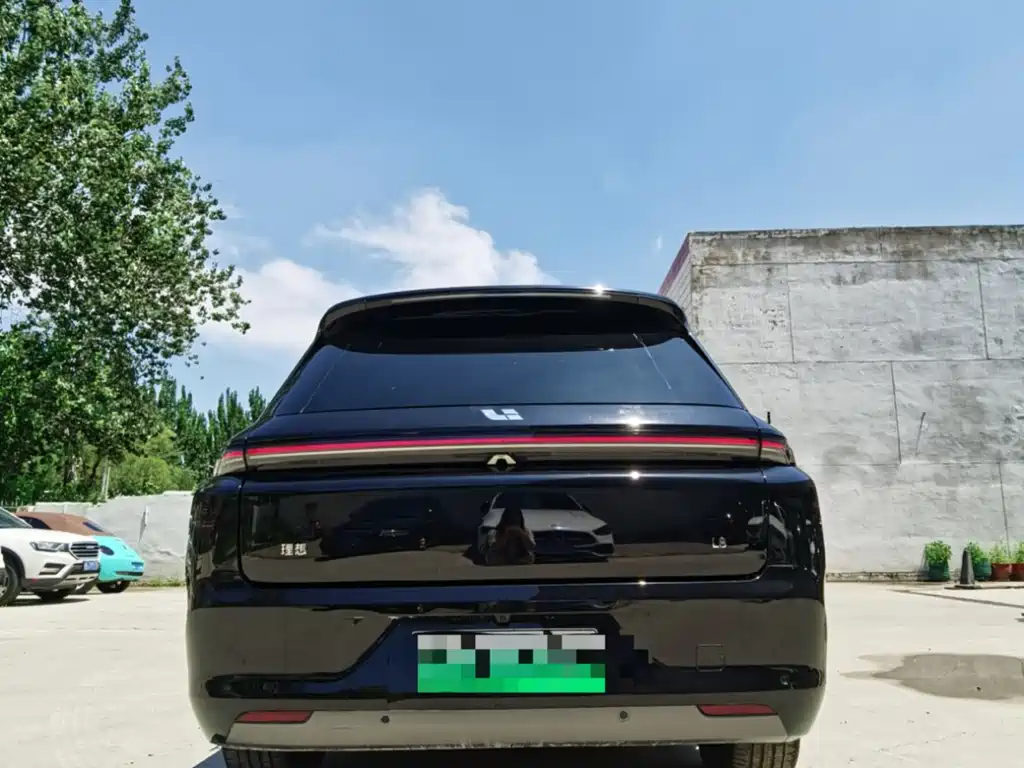 Li Auto Li L8 2025