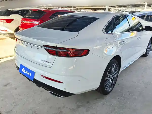 Geely Xingrui 2022
