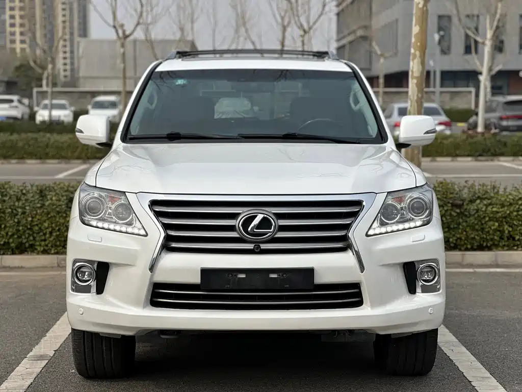 Lexus LX 2014 — фото 2