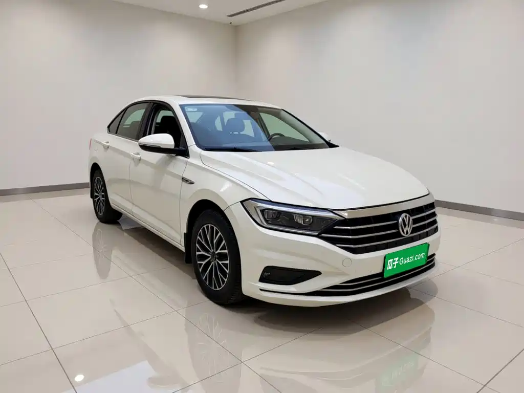 Volkswagen Sagitar 2021