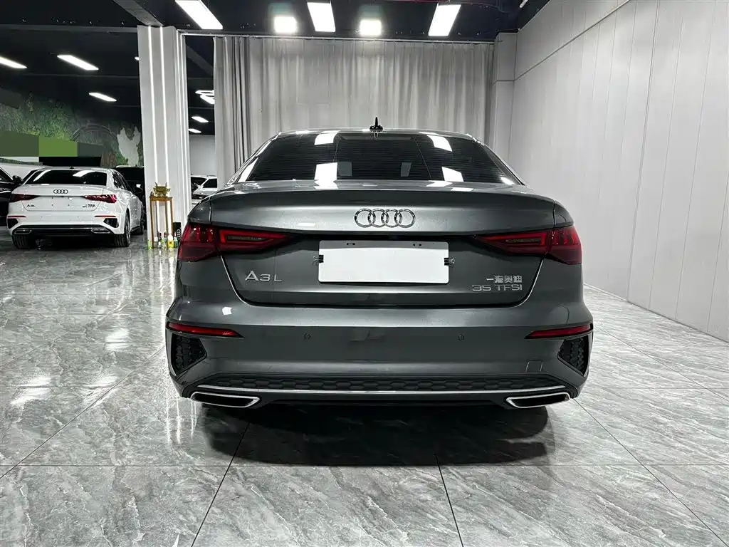 Audi A3 2023 — фото 5