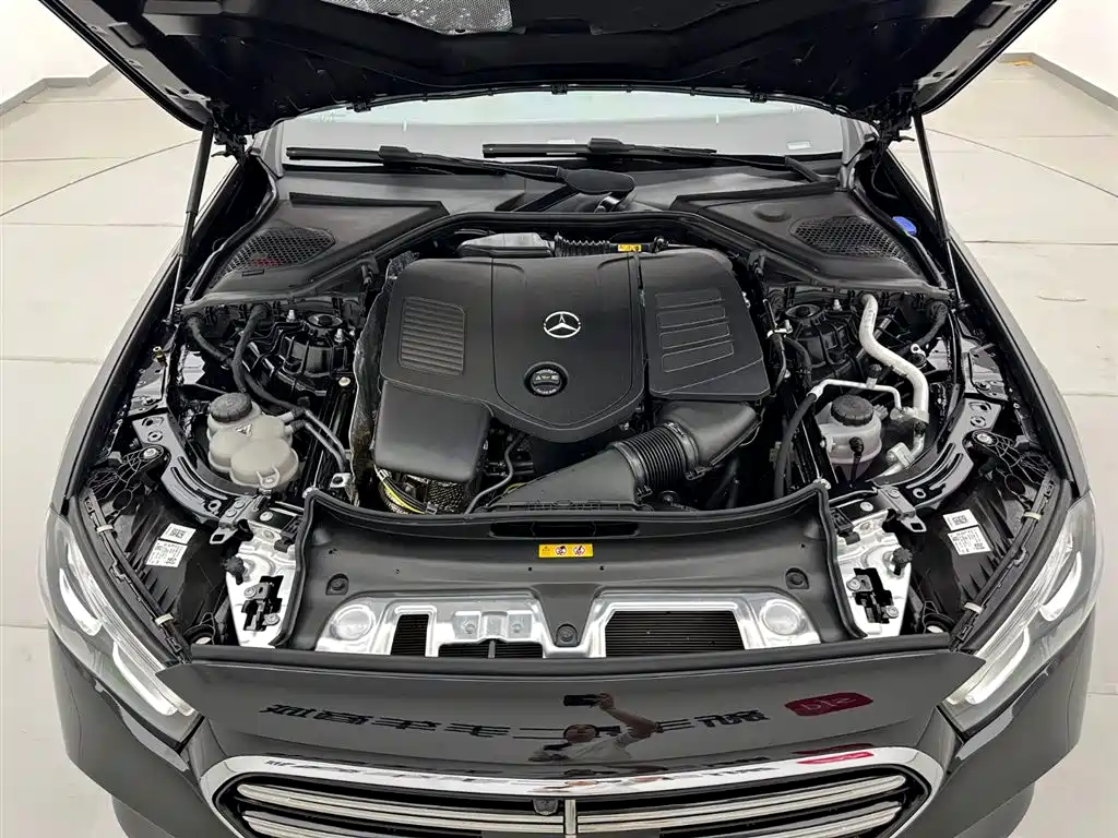 Mercedes-Benz E-Class 2025 — фото 28