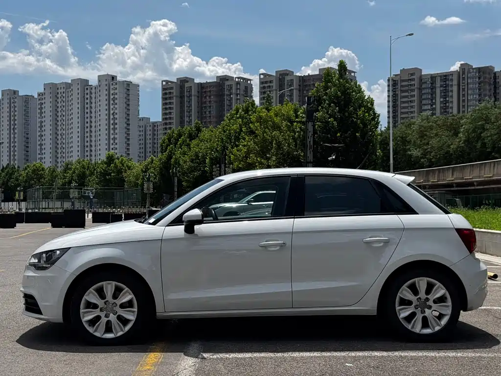 Audi A1 2016