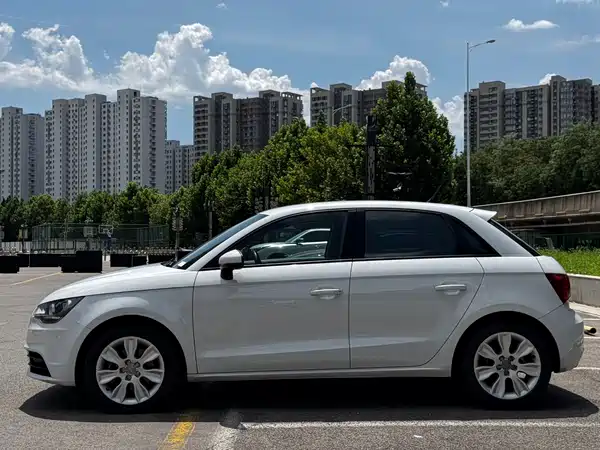 Audi A1 2016