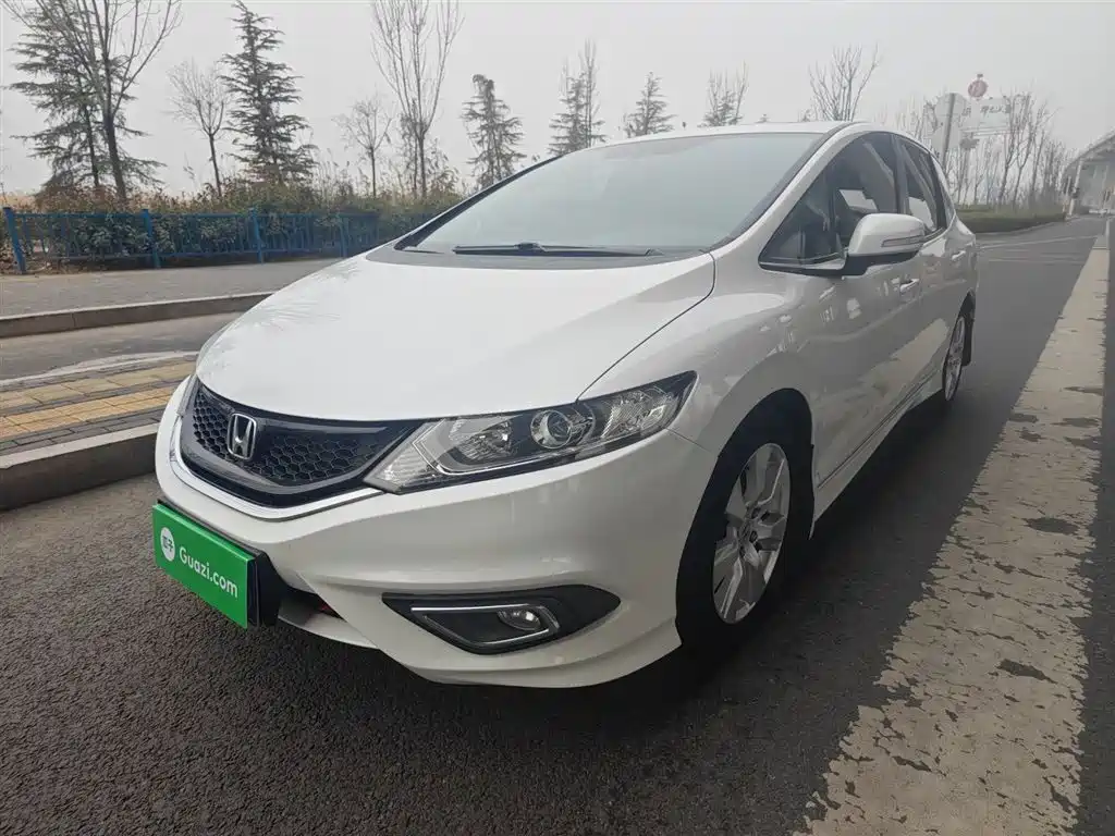 Honda Jade 2016 — фото 1