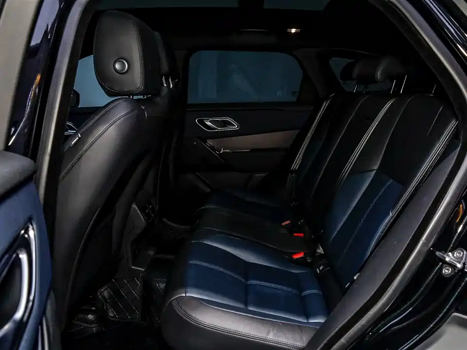 Land Rover Velar 2023 — фото 14