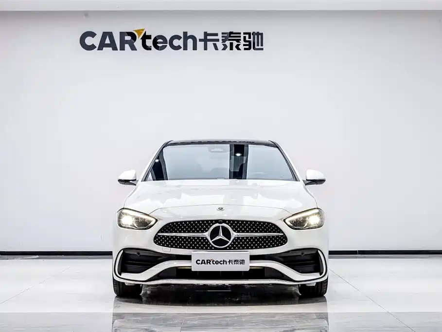 Mercedes-Benz C-Class 2023 — фото 2