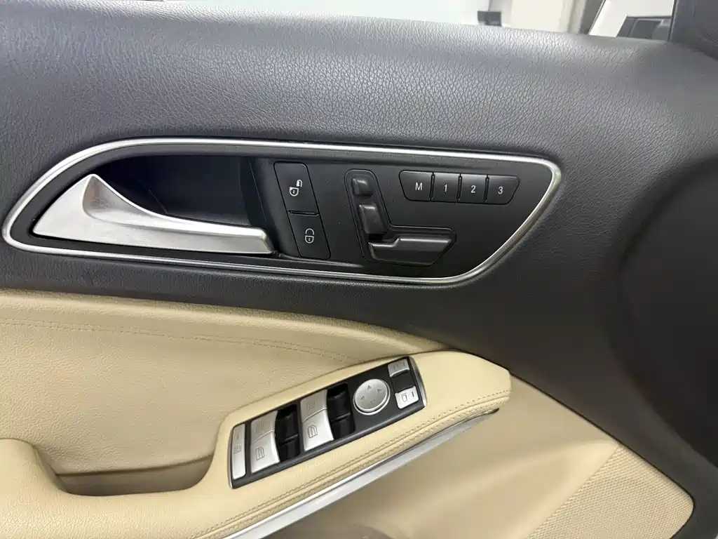Mercedes-Benz GLA 2017 — фото 10