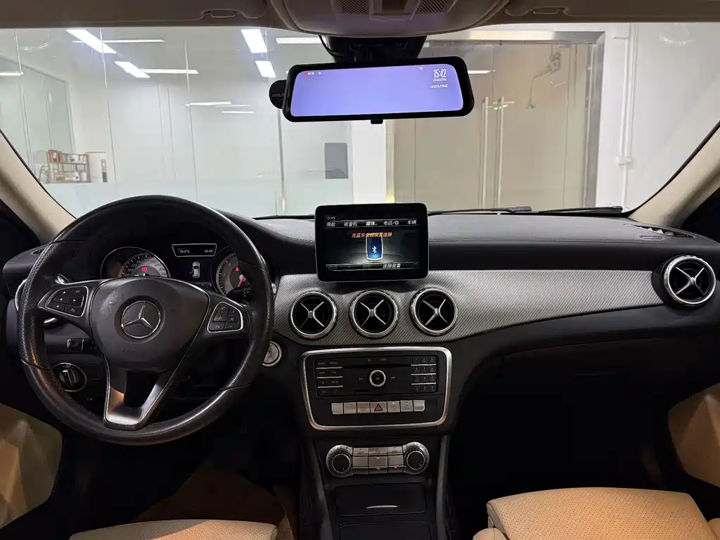 Mercedes-Benz GLA 2017 — фото 16