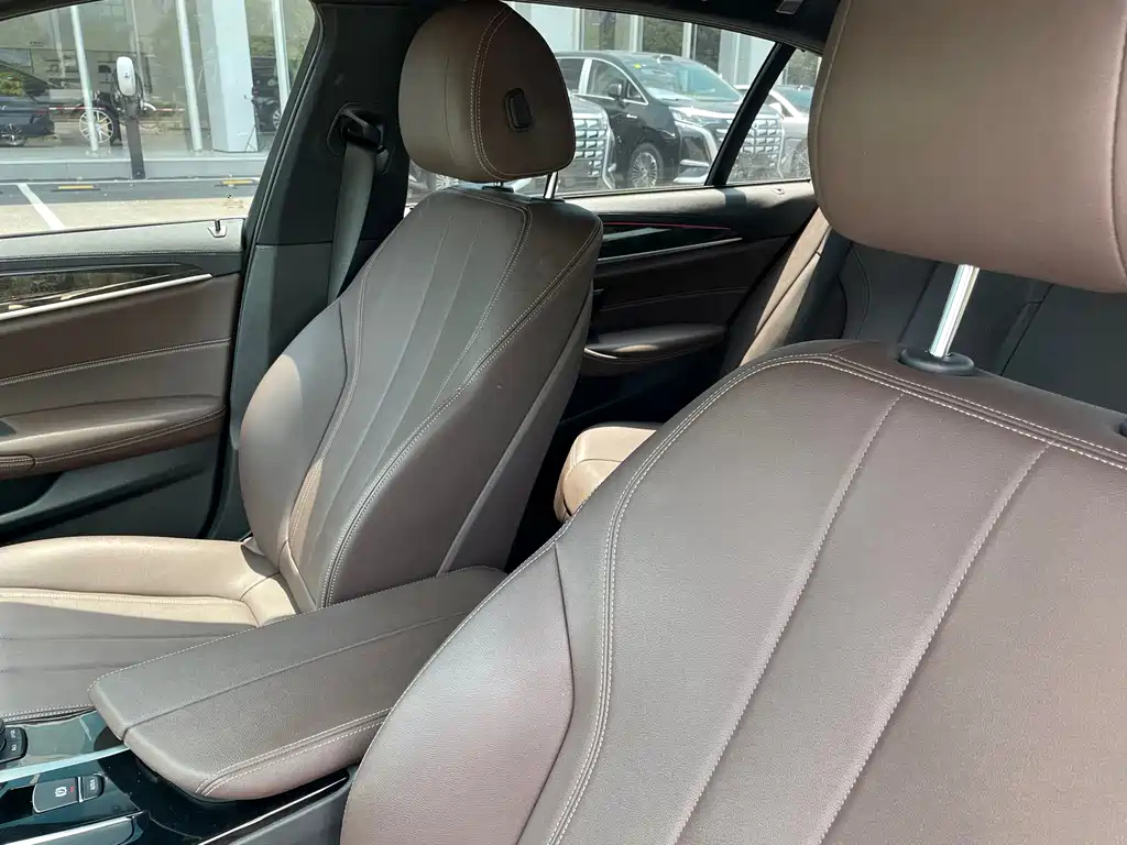BMW 5 Series 2019
