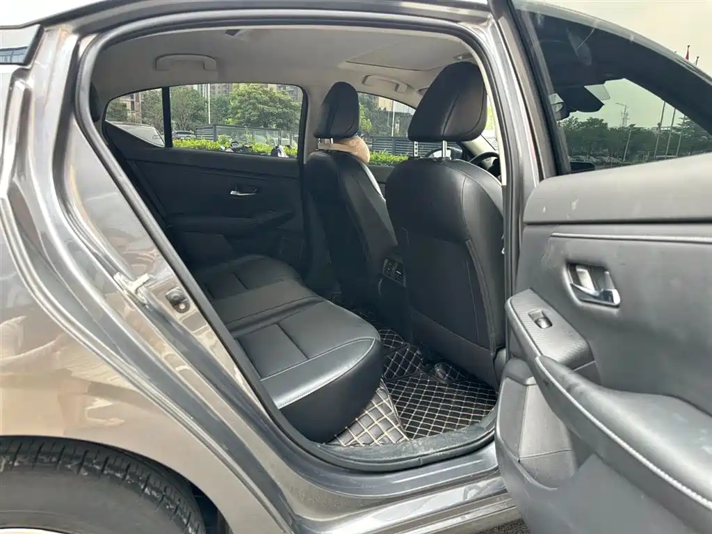 Nissan Sylphy 2022 — фото 12