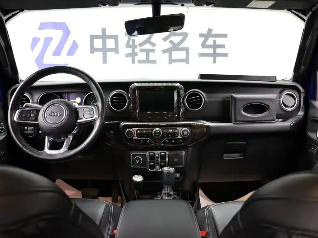 Jeep Wrangler 2020 — фото 10