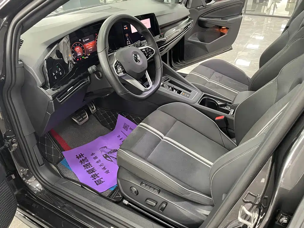 Volkswagen Golf 2022