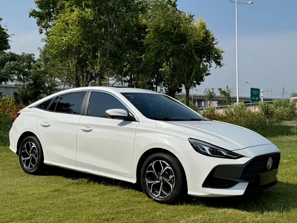 MG MG5 2023