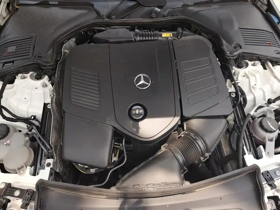 Mercedes-Benz C-Class 2026 — фото 10