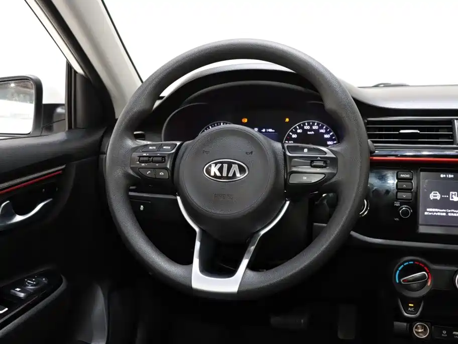Kia KX CROSS 2018 — фото 12