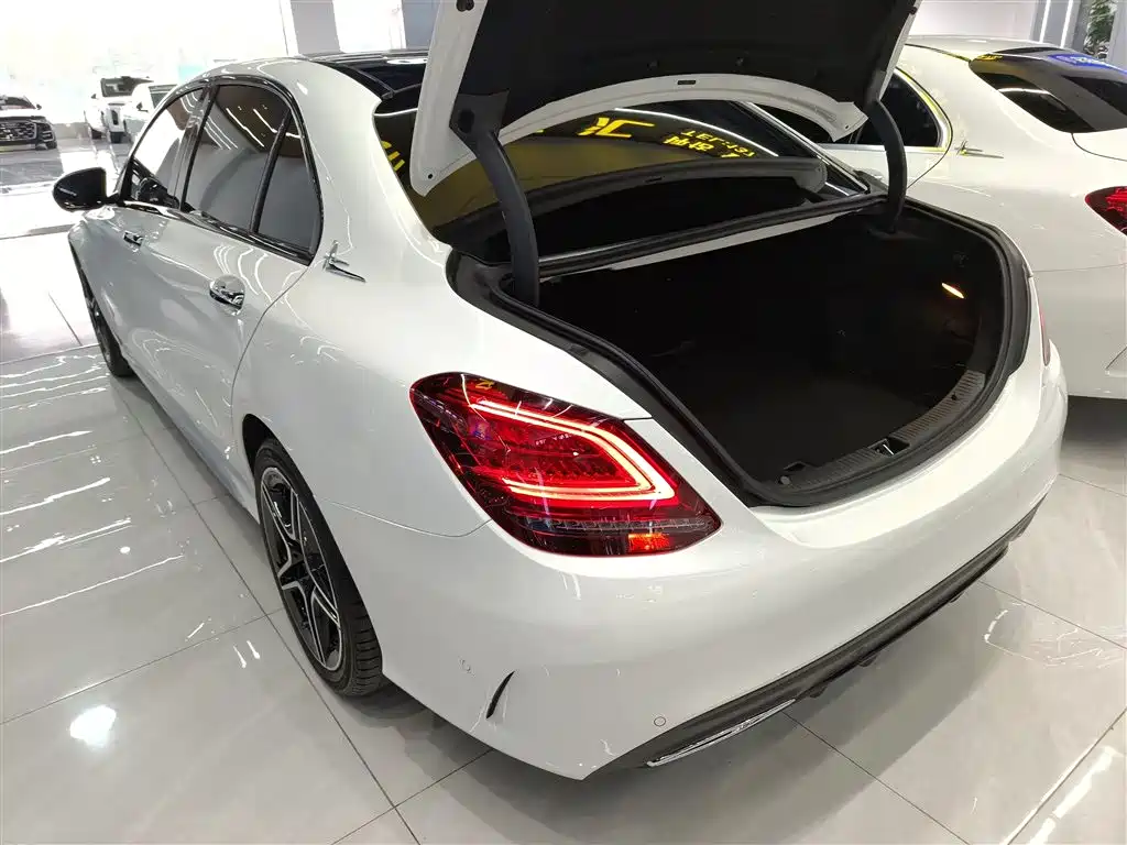 Mercedes-Benz C-Class 2020 — фото 23