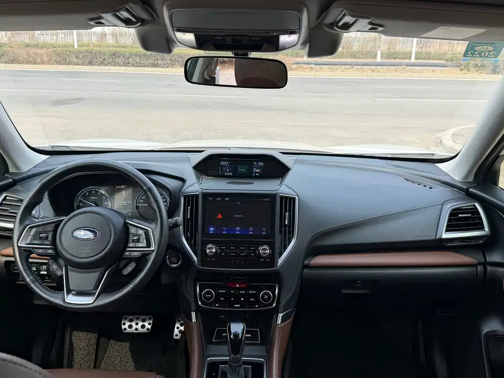 Subaru Forester 2020 — фото 12