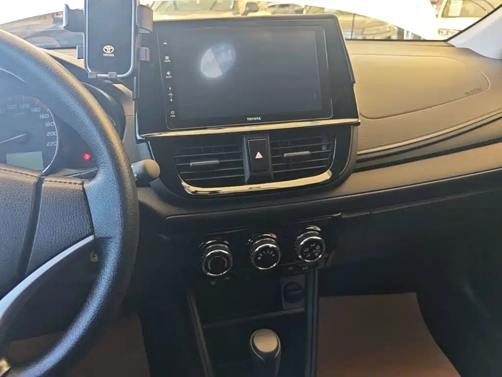 Toyota Vios FS 2022 — фото 13