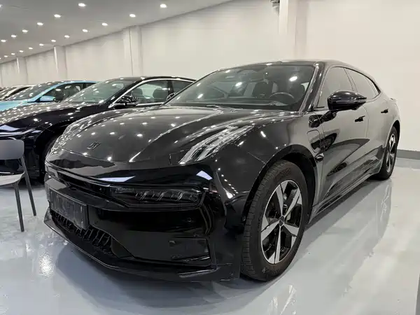 Zeekr 001 2023