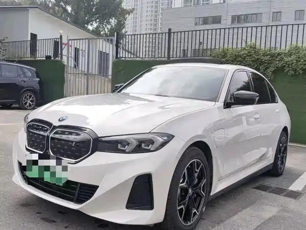 BMW i3 2023