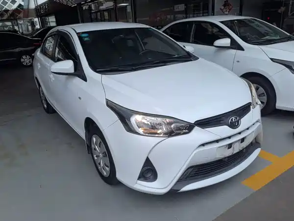 Toyota Yaris L 2019