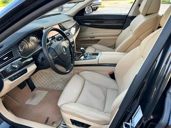 BMW 7 Series 2009