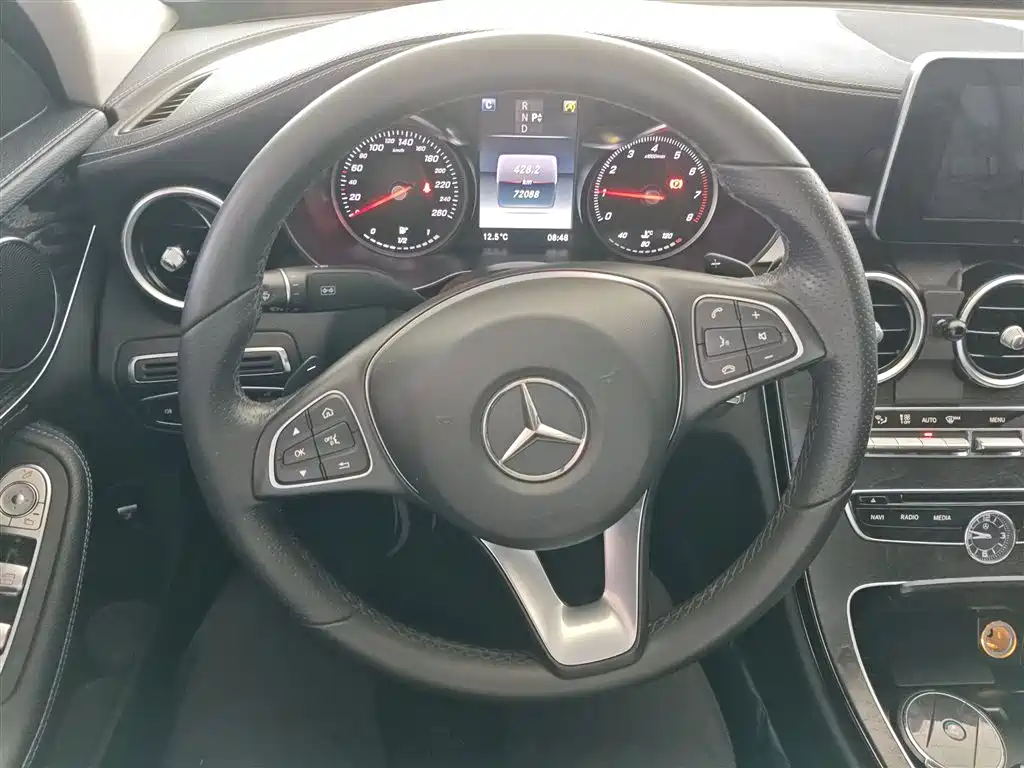 Mercedes-Benz C-Class 2018 — фото 11