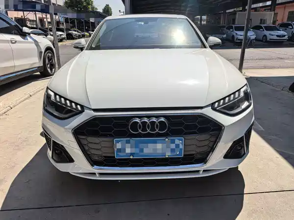 Audi A4L 2020