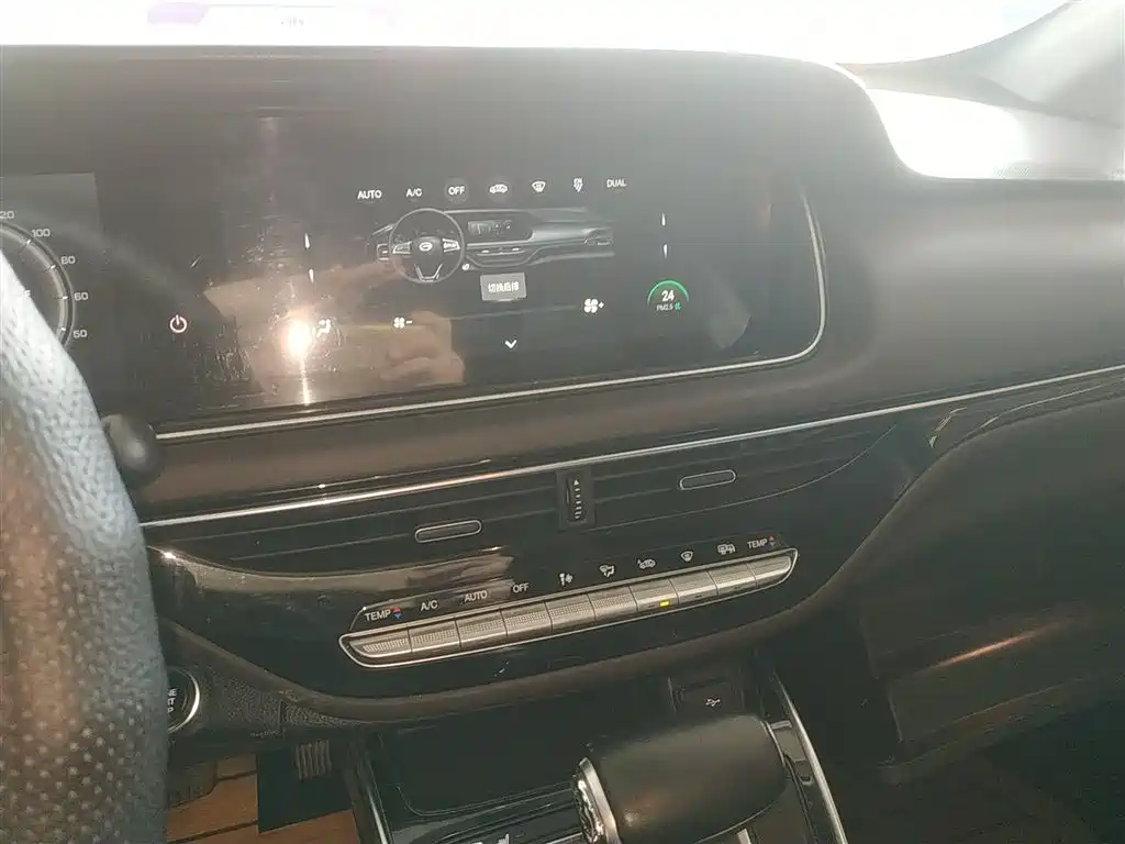 GAC Motor Trumpchi M6 2020 — фото 13