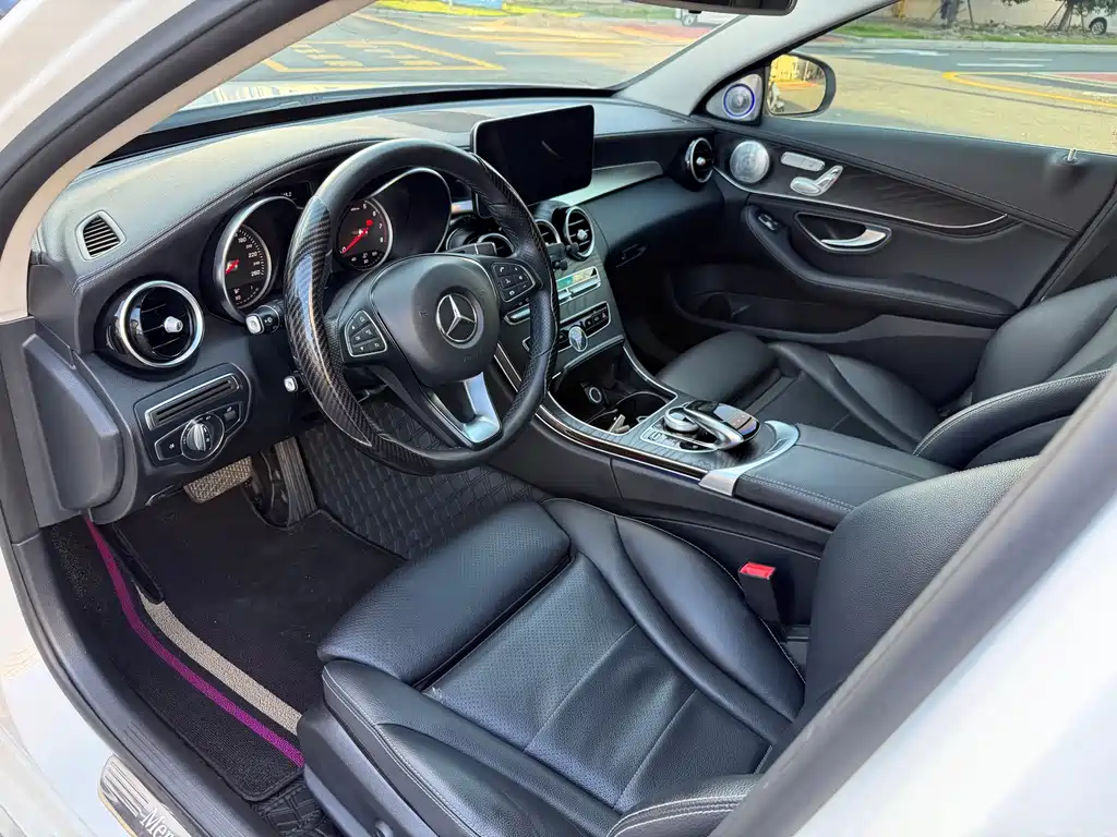 Mercedes-Benz C-Class 2018 — фото 8