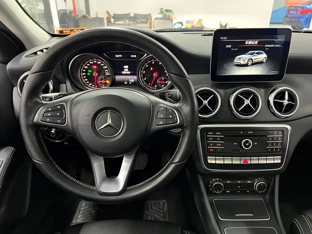 Mercedes-Benz GLA 2018 — фото 8