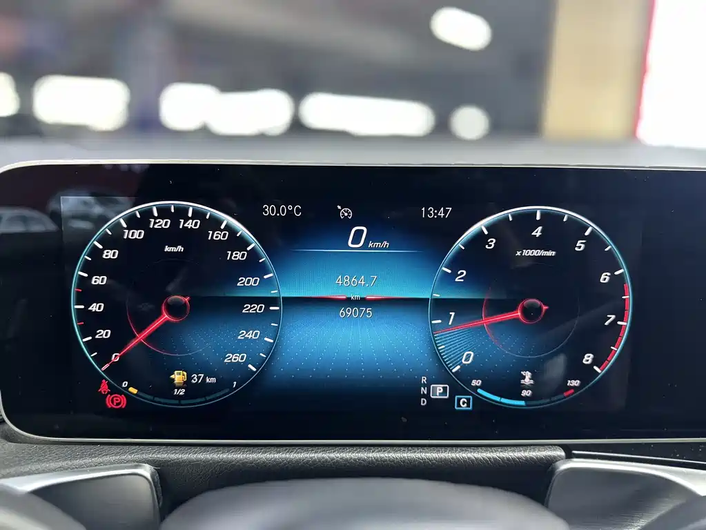 Mercedes-Benz GLB 2020 — фото 10