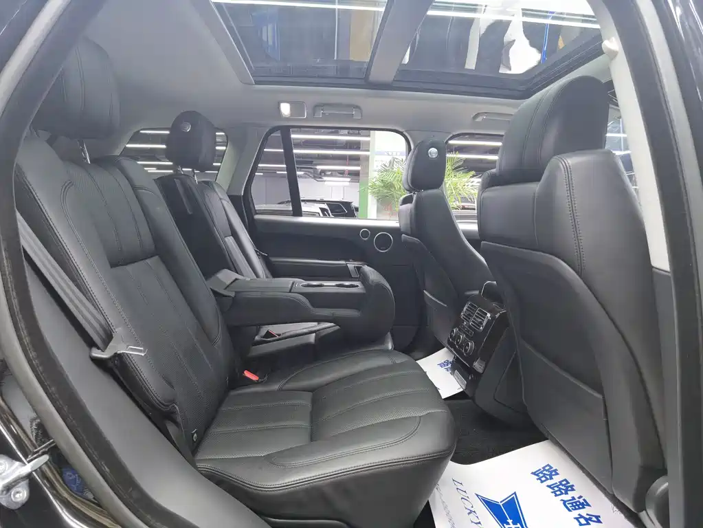 Land Rover Range Rover 2015 — фото 9