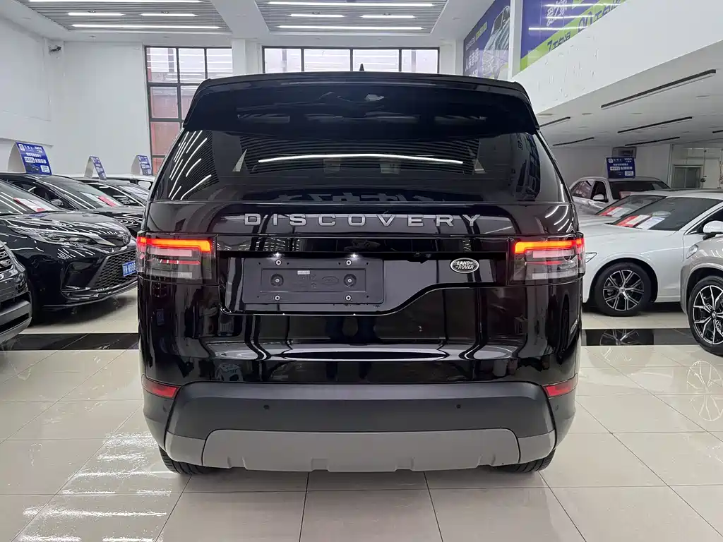 Land Rover Discovery 2018 — фото 29