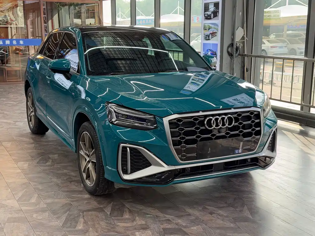 Audi Q2L 2022 — фото 3