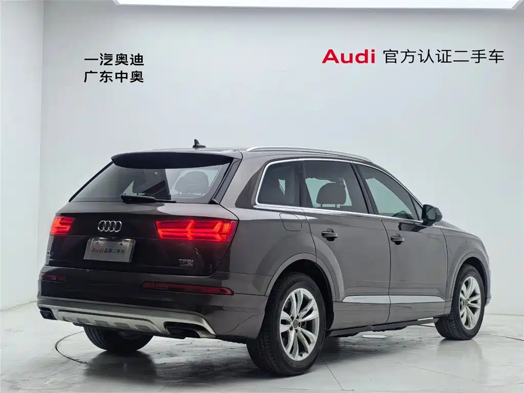 Audi Q7 2018 — фото 4
