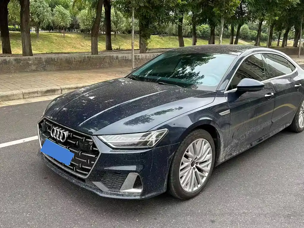 Audi A7L 2023 — фото 1