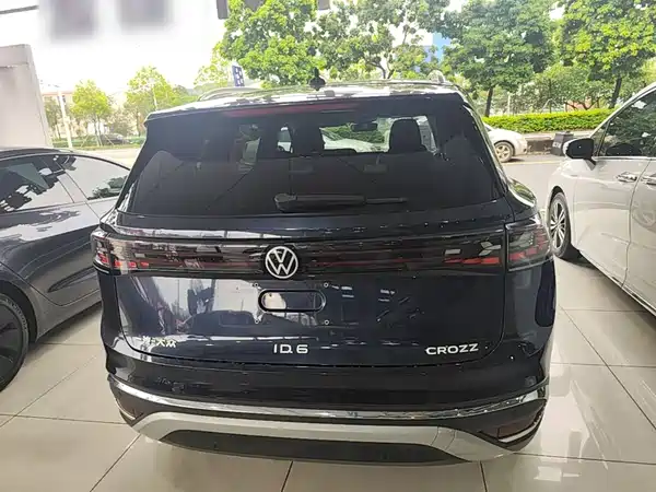 Volkswagen ID 6 CROZZ 2022