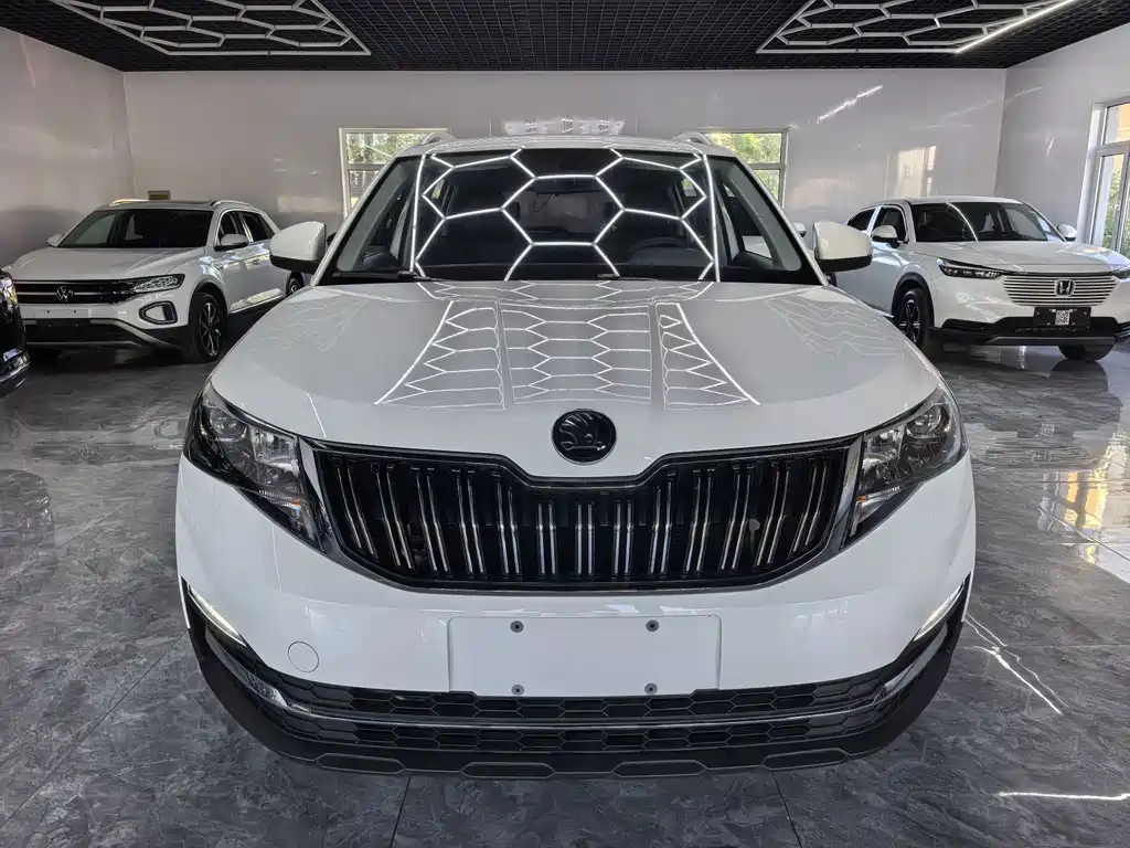 Skoda Kamiq 2023 — фото 1