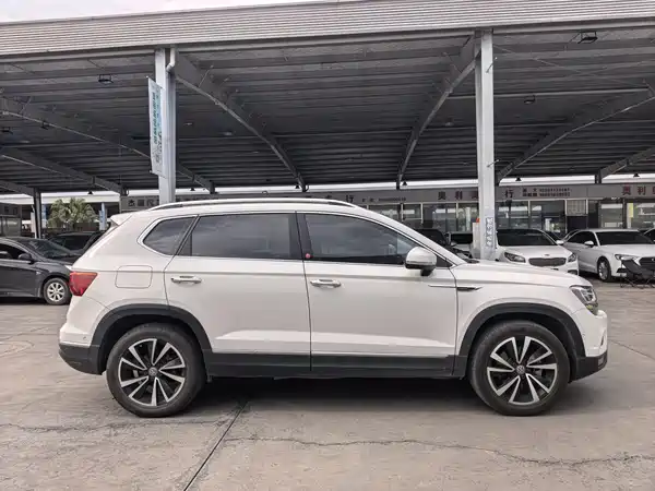 Volkswagen Tharu 2019