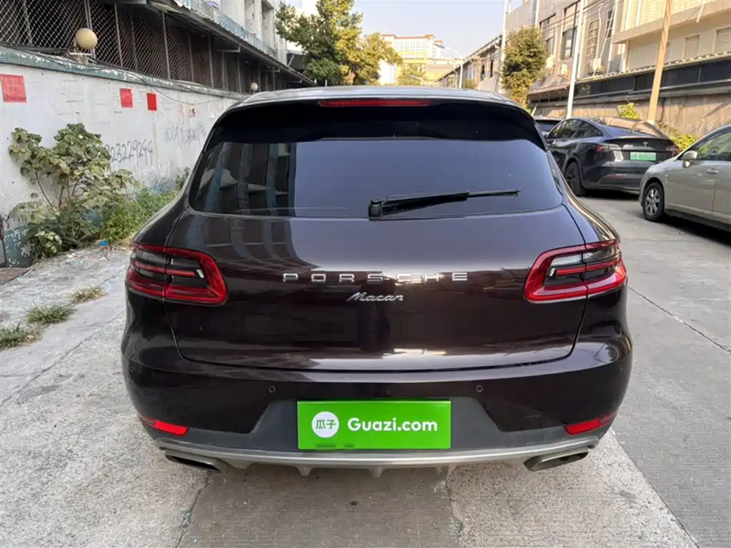 Porsche Macan 2017 — фото 15
