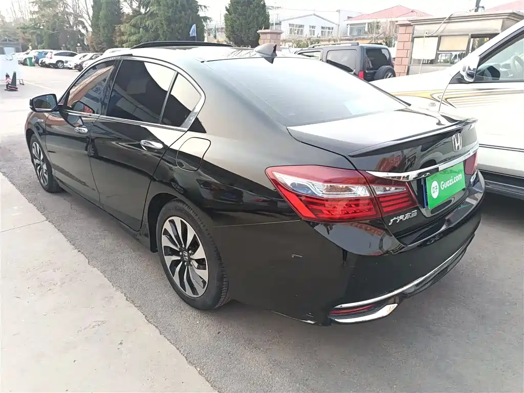 Honda Accord 2019 — фото 5