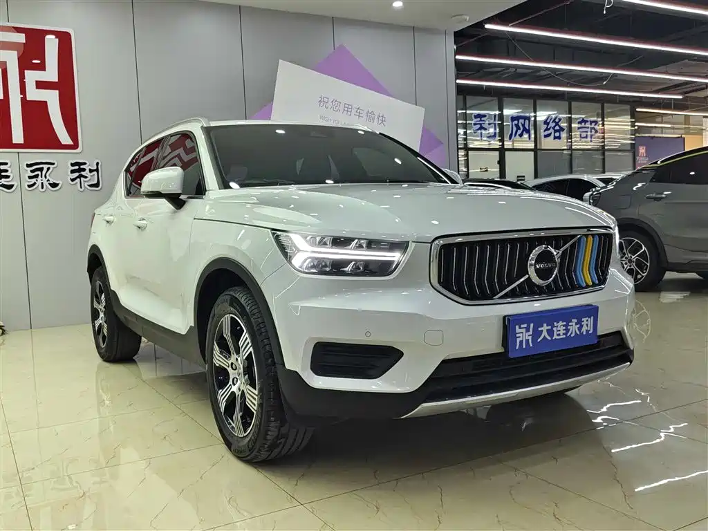 Volvo XC40 2020 — фото 3